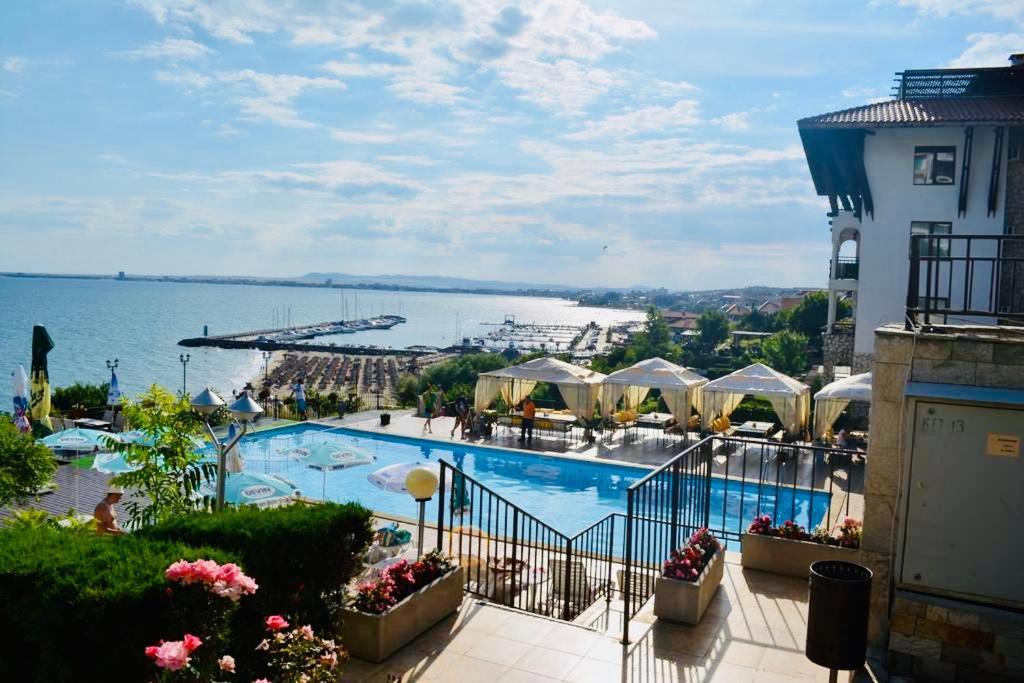 Dolce Vita Sea View Apartment Sveti Vlas Exterior foto